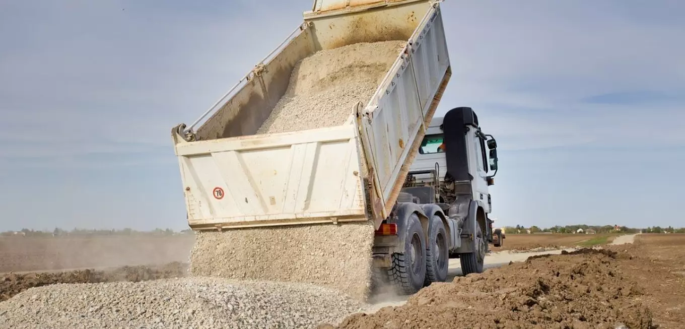 Bamako : Le prix d’un chargement d’un camion de gravier 5/15 passe de 475 000 à 660 000 FCFA