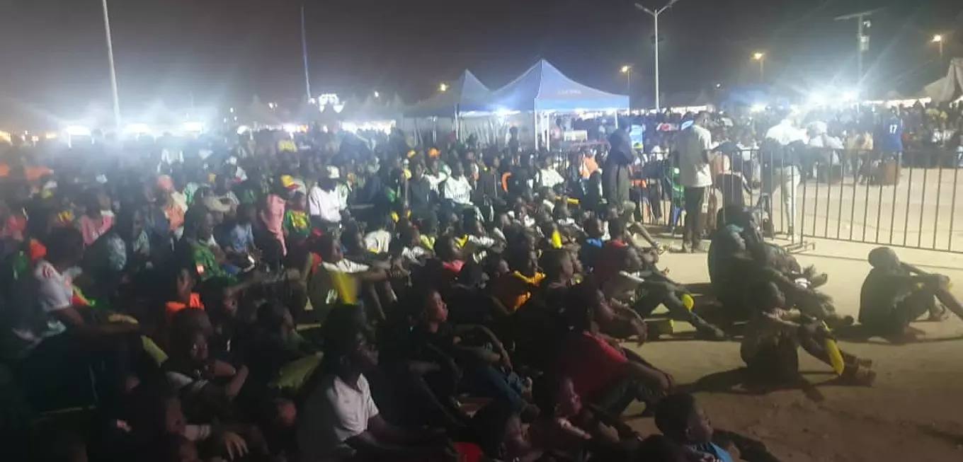 Renouveau Expo 2025:  Plus de 5 000 spectateurs devant l’écran pour le match Mali-Tunisie