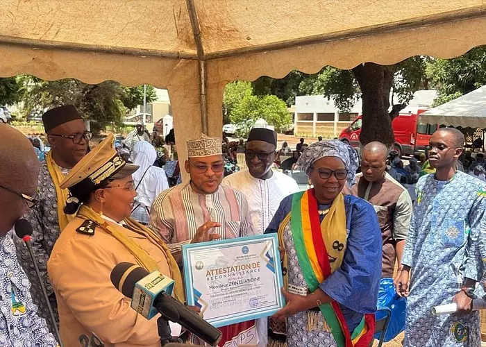 INPS-Sikasso : Zein El Abidine honoré par la Gouverneure