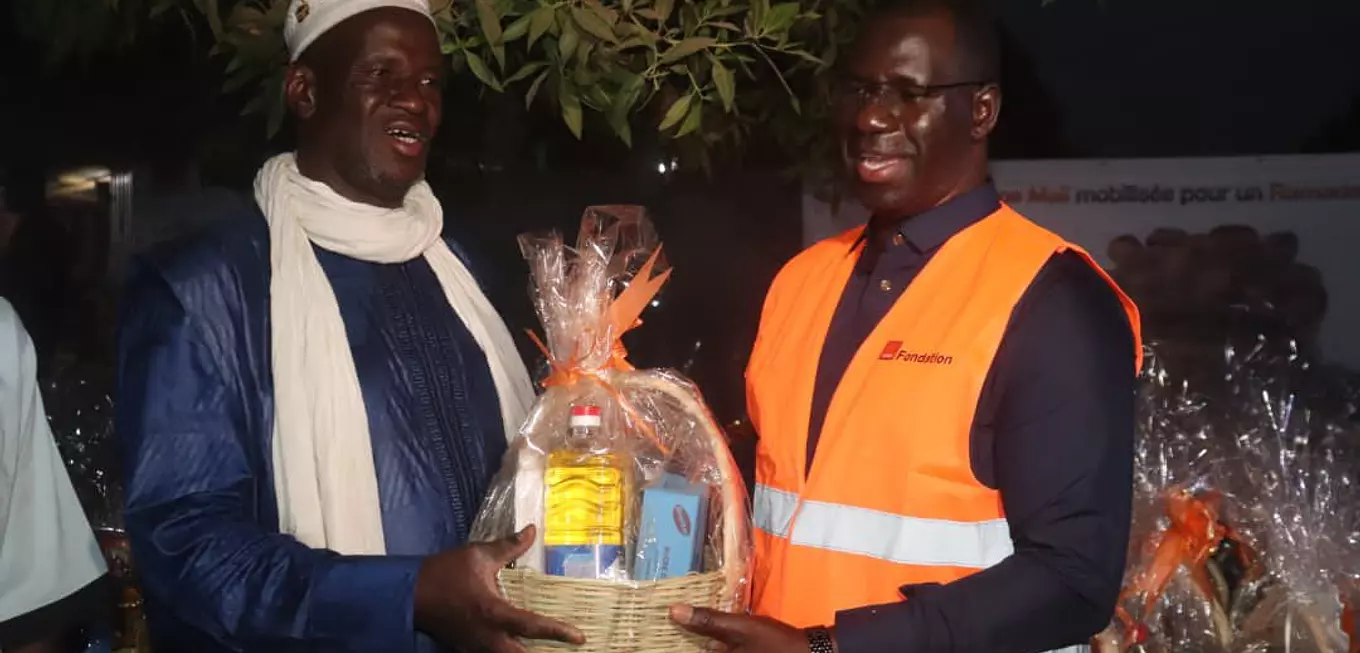 Opération Ramadan Orange Mali : Les fidèles musulmans de la mosquée de Djelibougou à l’honneur !