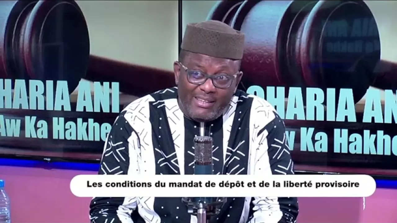 Charia Aw ni aw Ka Hakhe S'INTERESSE AU MANDAT DE DEPOT